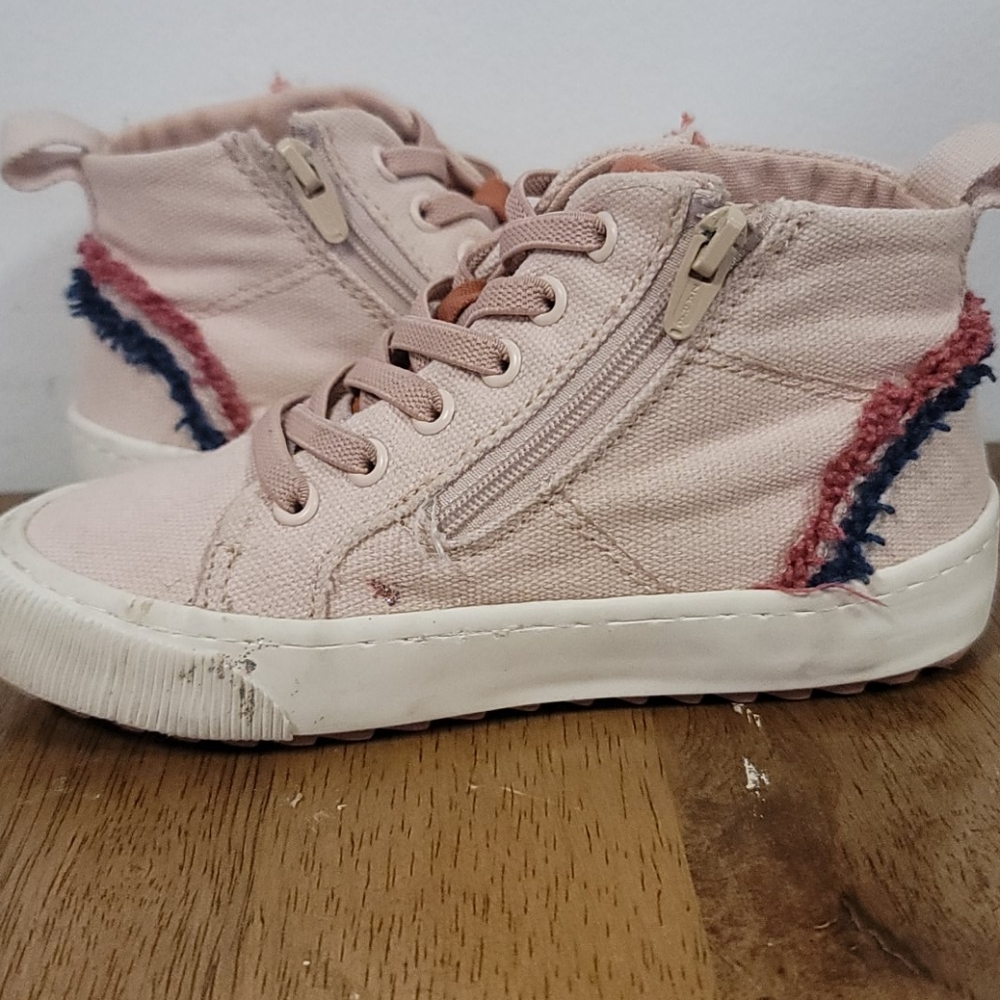 Sneaker - Picture 5 of 6